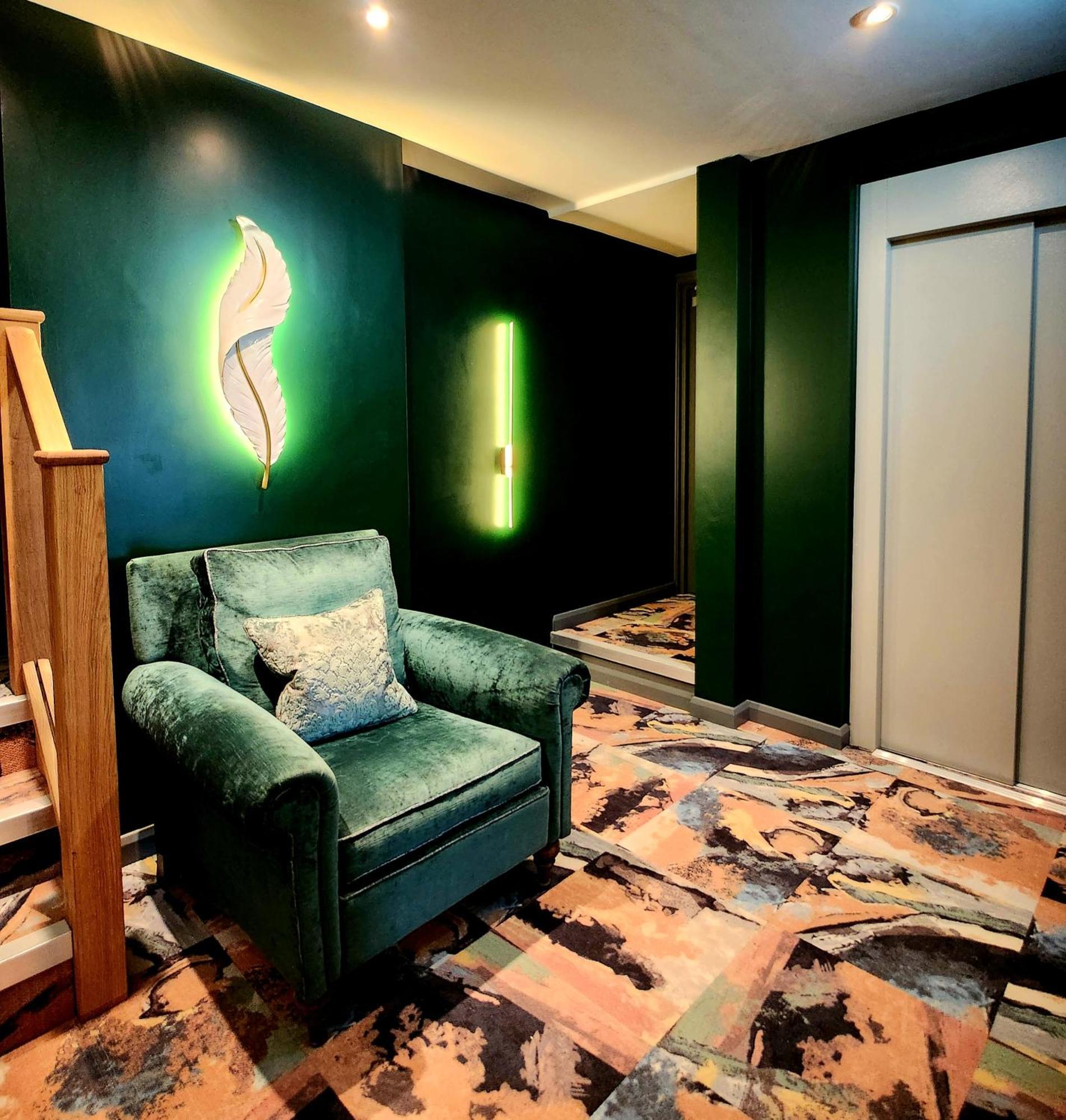 Pinnacle Suites Hotel Cowes  Bagian luar foto