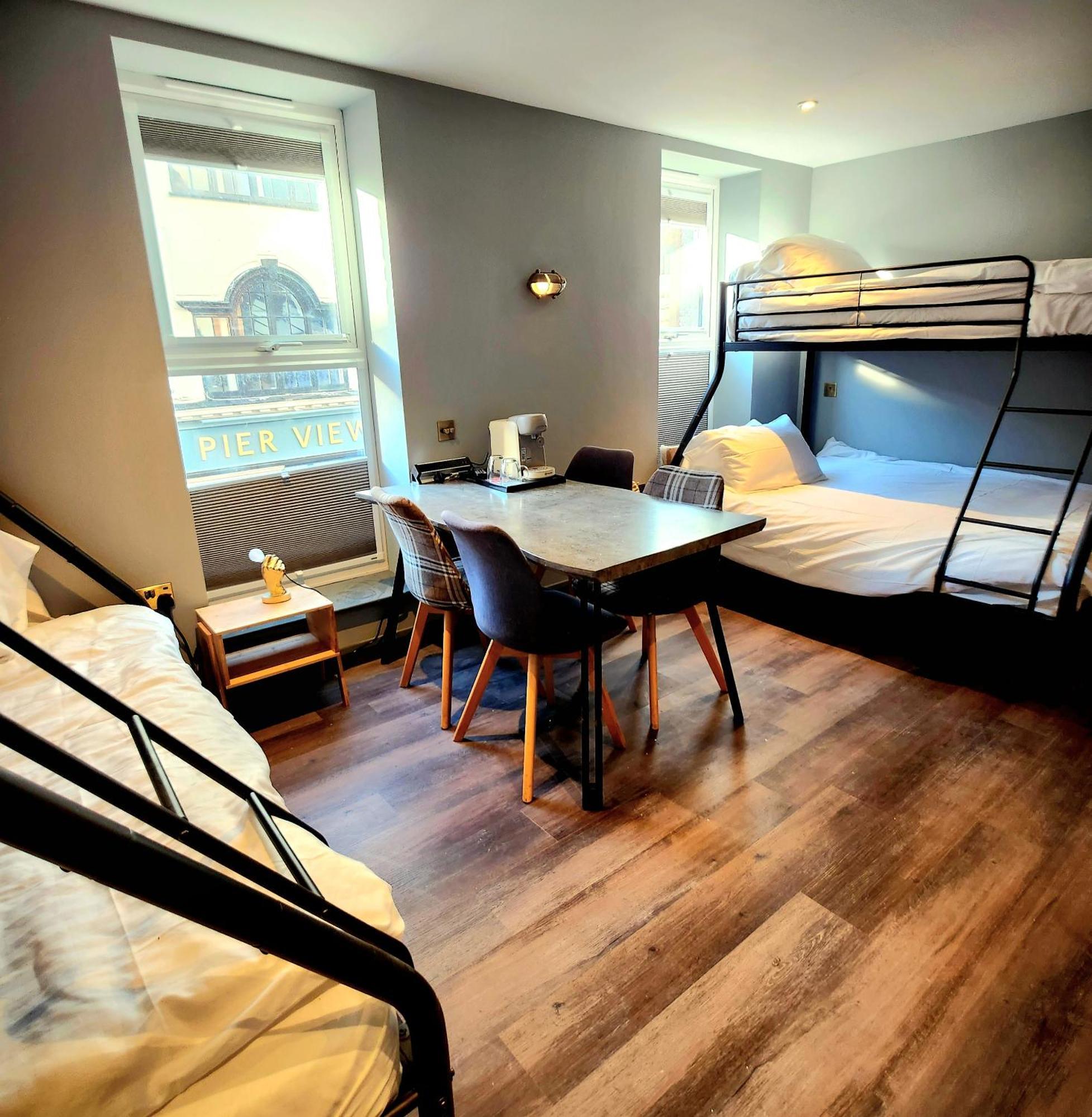 Pinnacle Suites Hotel Cowes  Bagian luar foto