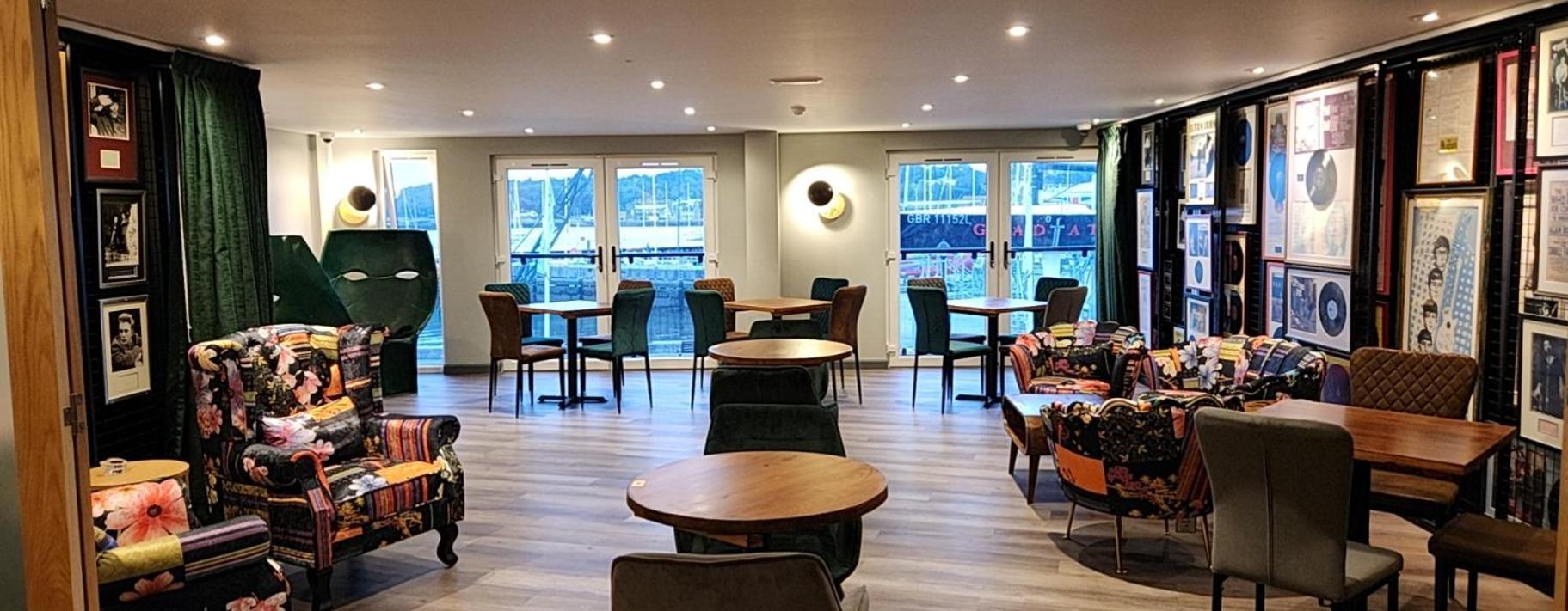 Pinnacle Suites Hotel Cowes  Bagian luar foto