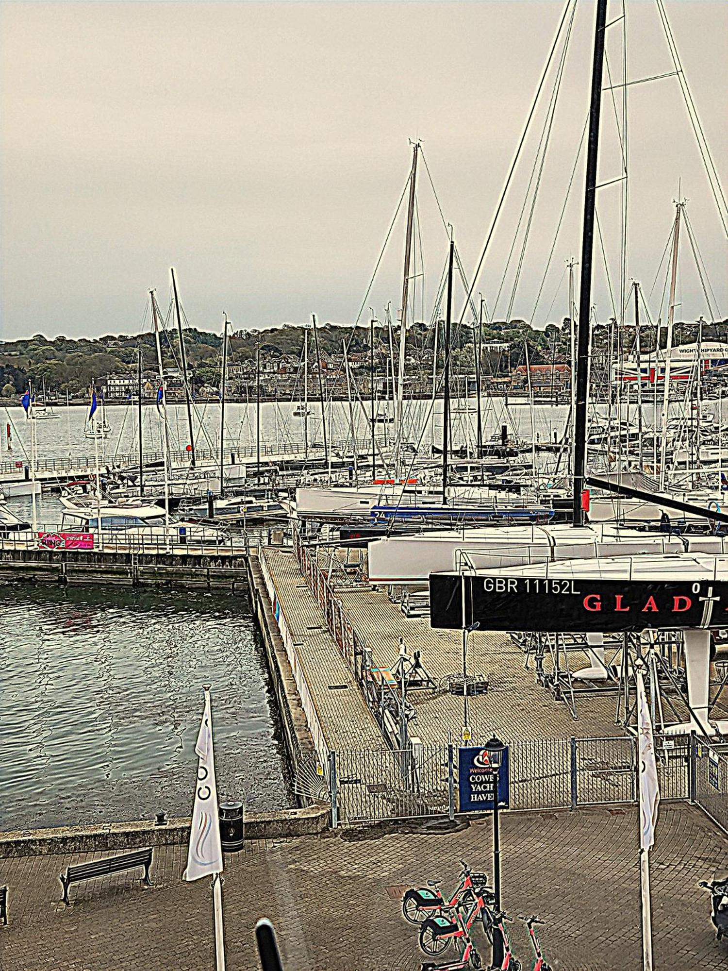 Pinnacle Suites Hotel Cowes  Bagian luar foto